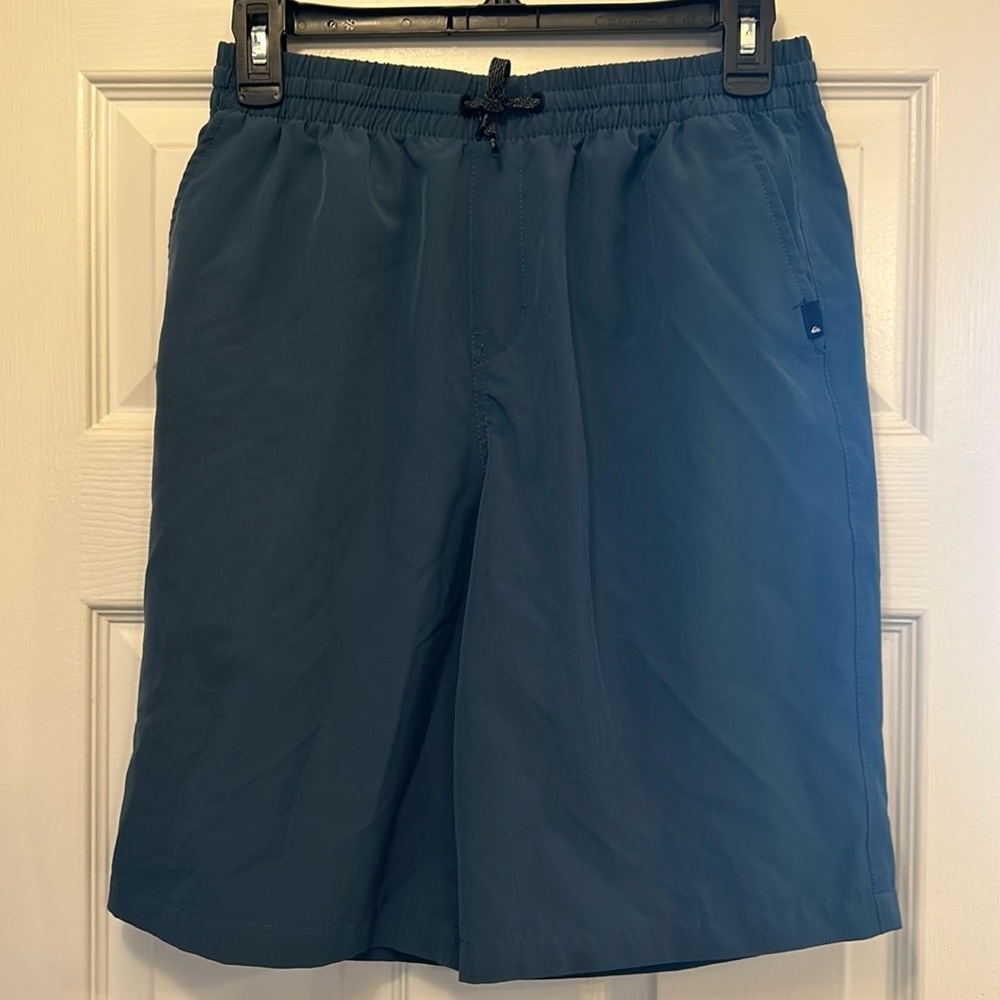 🏄‍♂️Bundle 2/$15 Quicksilver Board Short Boys XL🏄‍♂️